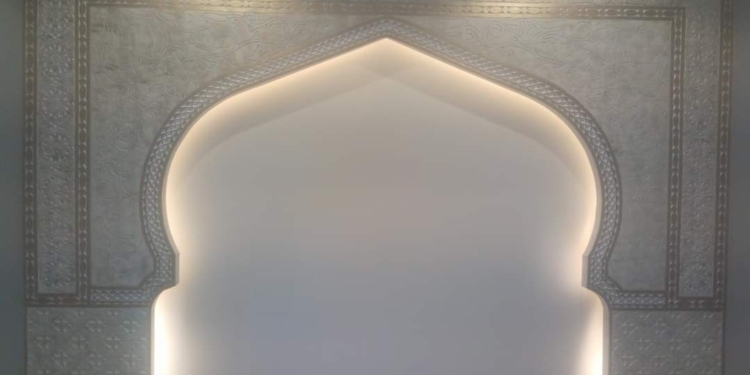 صور ديكورات حوائط واسقف داخلية جميلة في السعودية